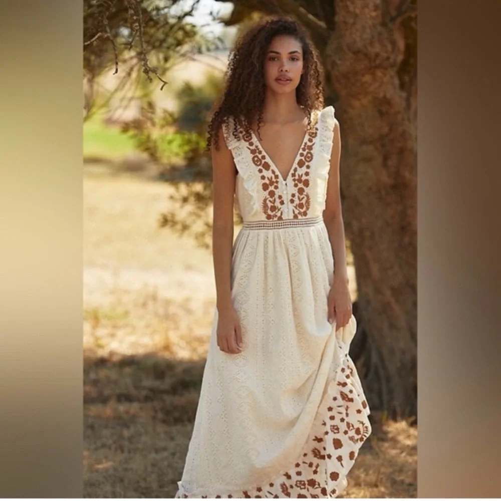 Anthropologie Boho Eyelet V-Neck Maxi Dress with Embroidered Detail - Ivory - L - Picture 2 of 5